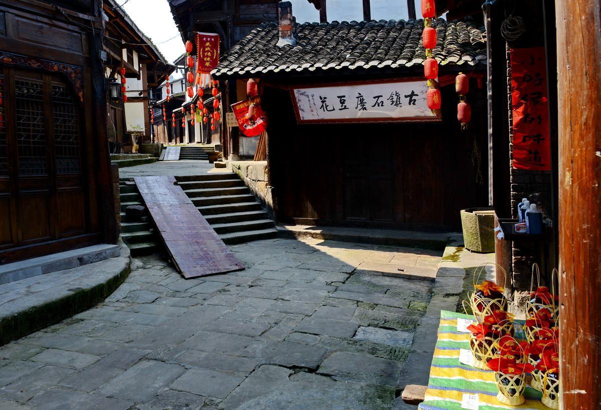 燃放烟花爆竹，安全提示请查收
